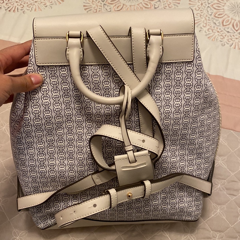 New (tag is there but fell off) Tory Burch bookbag - Picture 2 of 9